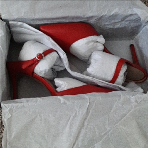 NWB Banana Republic Red Slip On Mule Pump Heel Holiday Shoe Sz 9 - Picture 3 of 14